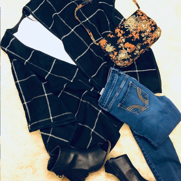 Old Navy Blanket Wrap Poncho Jacket - Picture 2 of 2